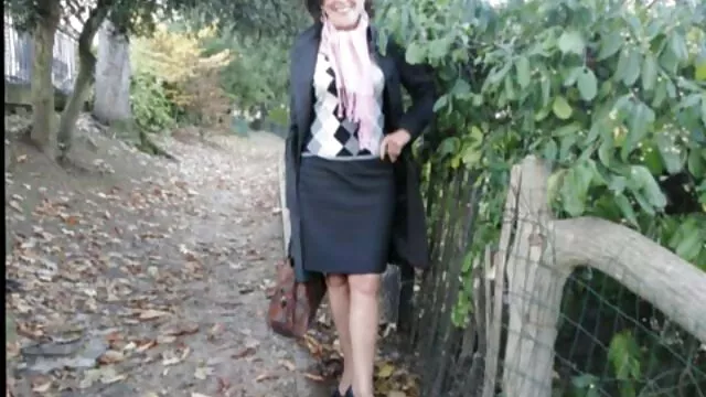 colegiala castigada por estricta ama de casa xxx viejitas