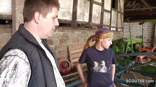 Sofia se folla a videos de xxx viejitas dos tíos afortunados