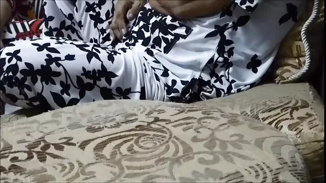 morena caliente jovenes cojiendo viejitas