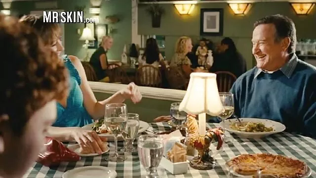 mientras el hombre se folla a la dama de cojiendo con viejitas asia